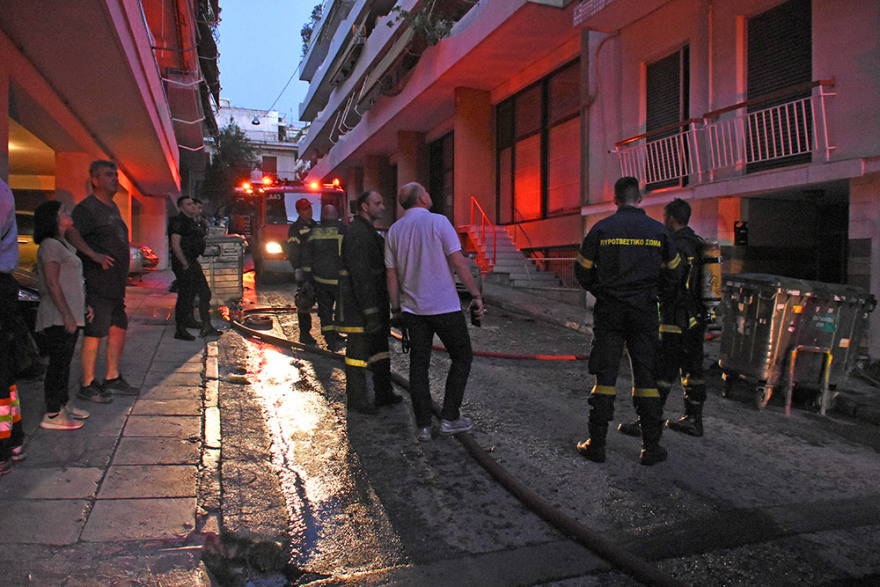 Υπό έλεγχο η πυρκαγιά σε διαμέρισμα στο Γαλάτσι