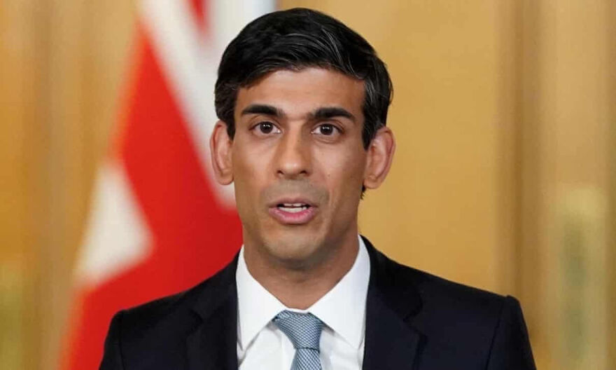 Βρετανία: Η γιαγιά που δεν μοιάζει με καμία άλλη - Είναι η πιο δραστήρια cougar με 200 εραστές