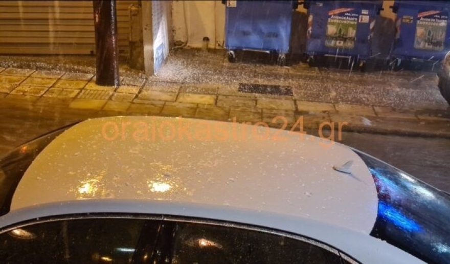 Κακοκαιρία στη Θεσσαλονίκη - Χαλάζι, πλημμυρισμένοι δρόμοι και πτώσεις δέντρων