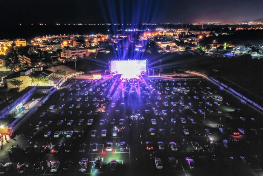 Onirama: Εντυπωσιακές φωτογραφίες  από τη χθεσινή συναυλία τους στο Drive-In Φεστιβάλ Γλυφάδας 