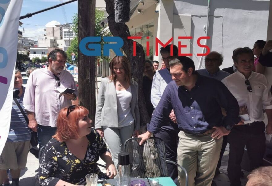 Τσίπρας σε πολίτες: Θα φωνάξω τον Χαρδαλιά να σας μαζέψει