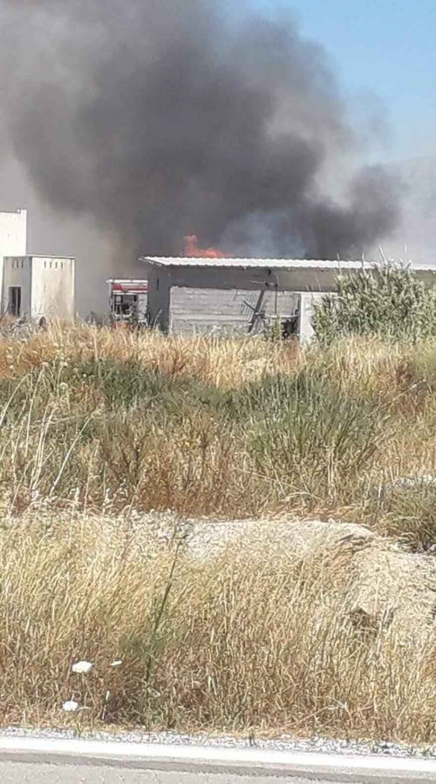 Υπό έλεγχο η πυρκαγιά κοντά στο αεροδρόμιο της Νάξου