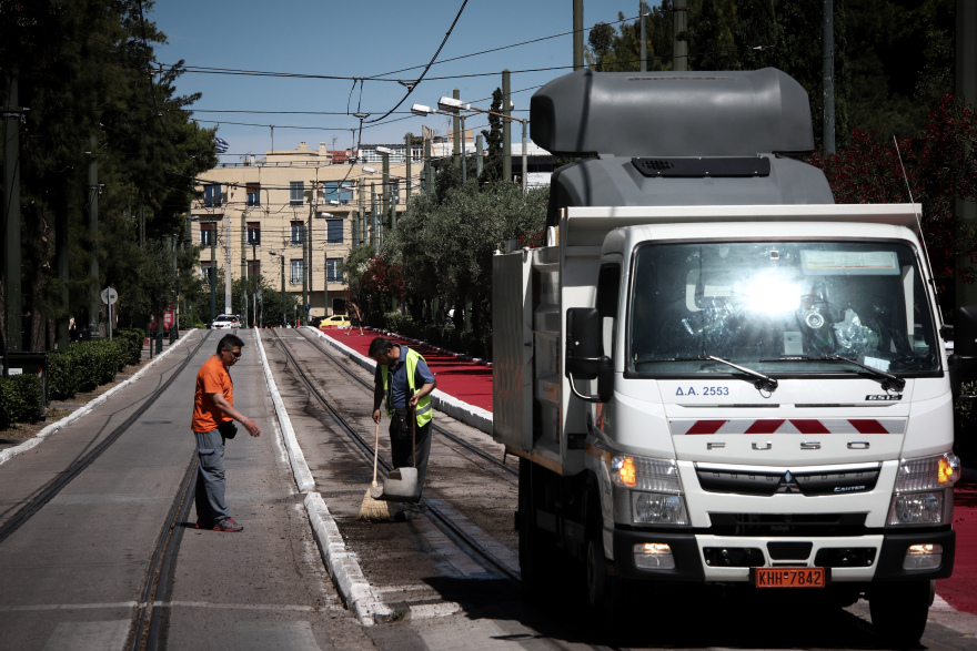 Ο «Μεγάλος Περίπατος της Αθήνας»:  Η μεταμόρφωση της Βασιλίσσης Όλγας σε φωτογραφίες