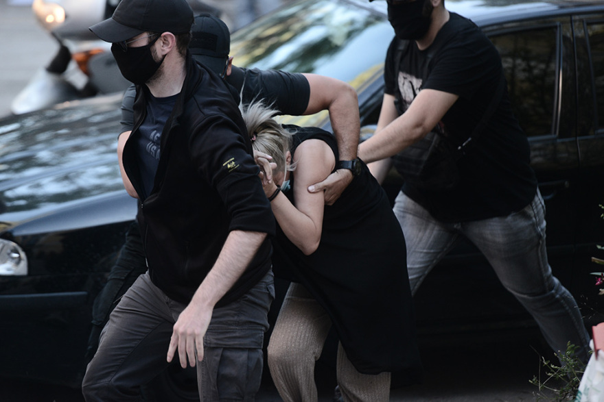 Επίθεση με βιτριόλι: Αντιμέτωπη με προφυλάκιση η 35χρονη