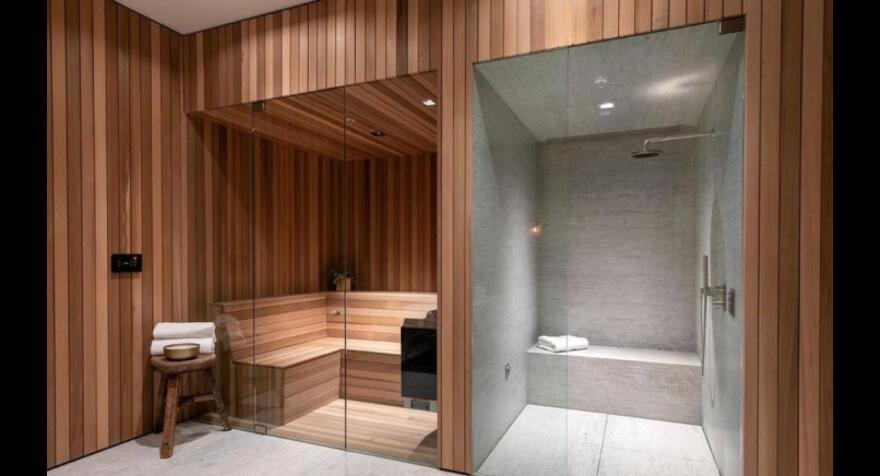 Αριάνα Γκράντε: Η νέα έπαυλή της στο Χόλιγουντ έχει 7 μπάνια, 4 κρεβατοκάμαρες και αξία 13,7 εκατ. δολάρια