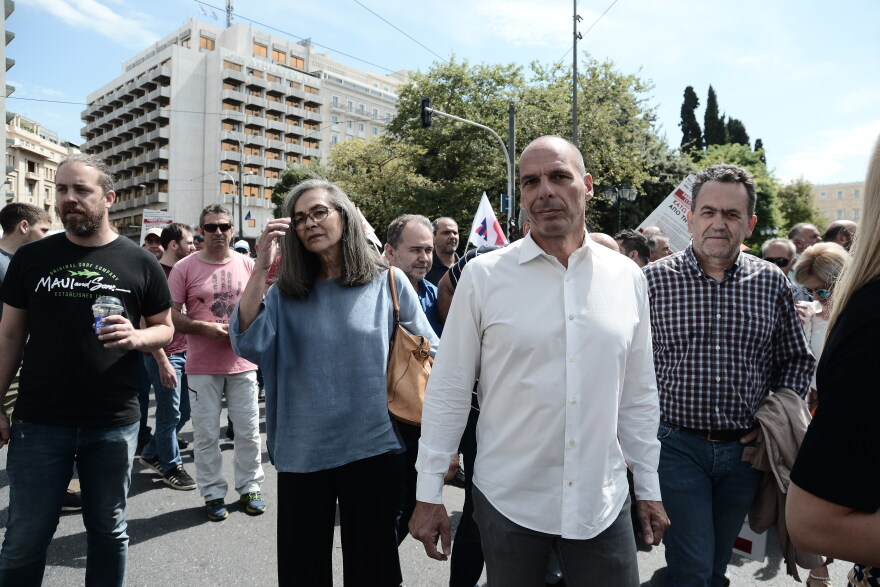 Διαδηλωτές της ΛΑΡΚΟ στην Ομόνοια