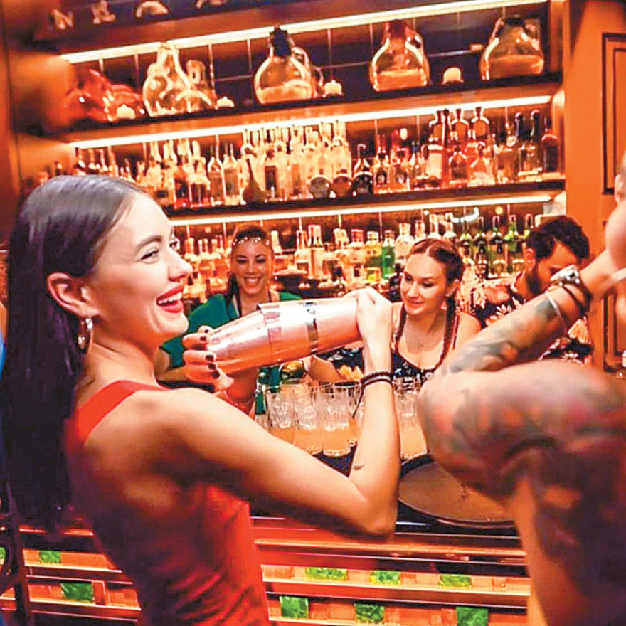 Monopoly στη Μύκονο - Χορός εκατομμυρίων με ακίνητα-φιλέτο που αλλάζουν χέρια