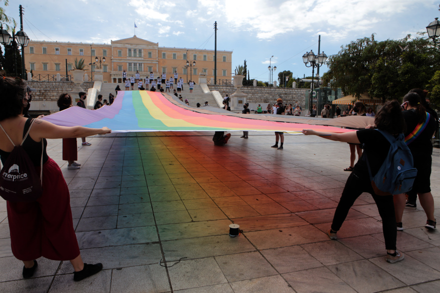 Πορεία ΛΟΑΤΚΙ στο κέντρο της Αθήνας - Δείτε φωτογραφίες