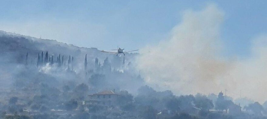 Ζάκυνθος: Υπό έλεγχο η φωτιά στη θέση Ασκός στις Βολίμες - Έφτασε κοντά σε σπίτια	