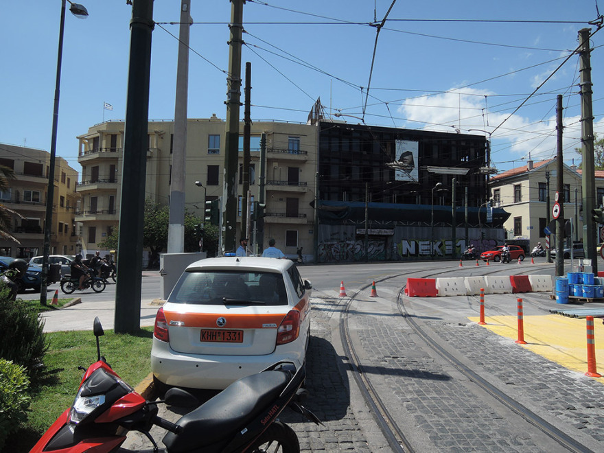 Μεγάλος Περίπατος της Αθήνας: Κυριακάτικο «ζέσταμα» με βιτρίνα την Όλγας και «στένεμα» της Πανεπιστημίου