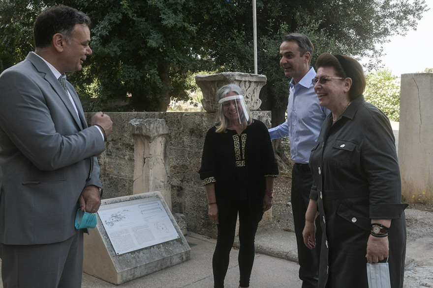 Κυριάκος Μητσοτάκης: Επίσκεψη στον  αρχαιολογικό χώρο και το μουσείο της Αρχαίας Αγοράς - Δείτε φωτογραφίες