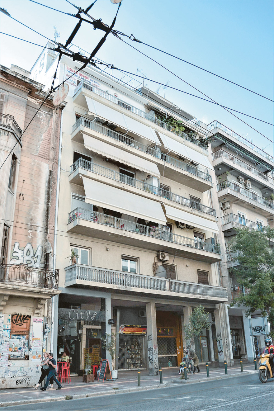 Δημήτρης Παπαδημούλης: Αγόρασε άλλα 6 ακίνητα το 2019, νοικιάζει 15 σε ΜΚΟ και μετανάστες