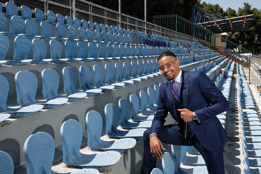 Μανόλο Καραλής: Άσπρο-μαύρο υπάρχει μόνο στο σκάκι