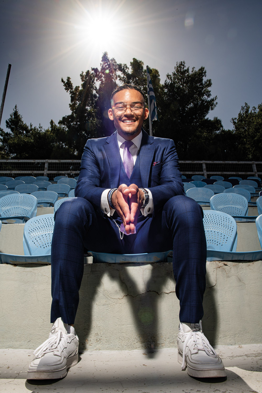 Μανόλο Καραλής: Άσπρο-μαύρο υπάρχει μόνο στο σκάκι