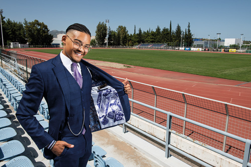 Μανόλο Καραλής: Άσπρο-μαύρο υπάρχει μόνο στο σκάκι