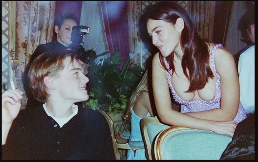 Μόνικα Μπελούτσι - Λεονάρντο Ντι Κάπριο: Η απίθανα σέξι συνάντησή τους στο Παρίσι πριν 25 χρόνια - Δείτε τη viral φωτογραφία