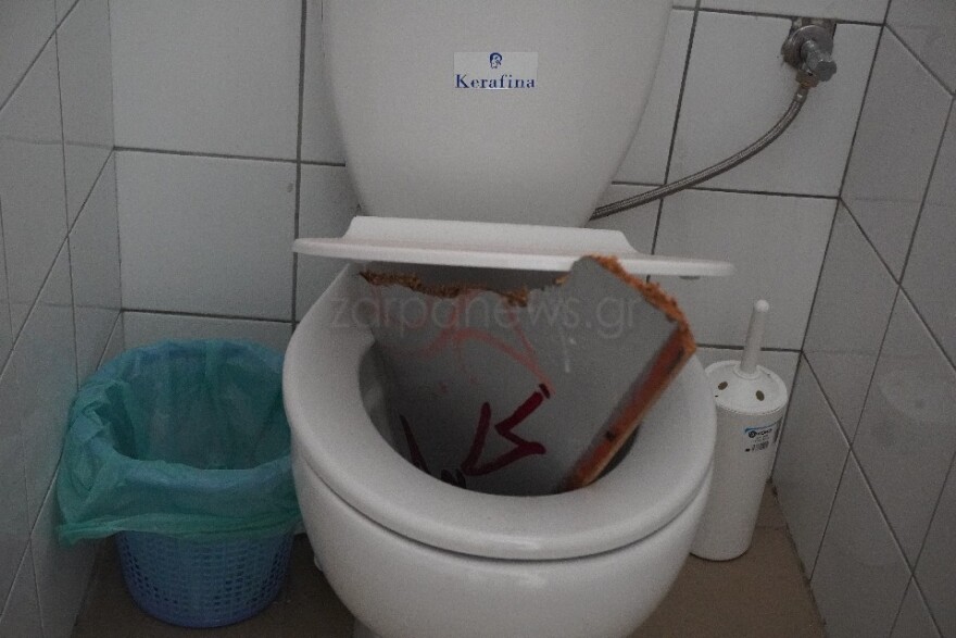 Χανιά: Εικόνες ντροπής από σχολείο που βανδάλισαν νεαροί 