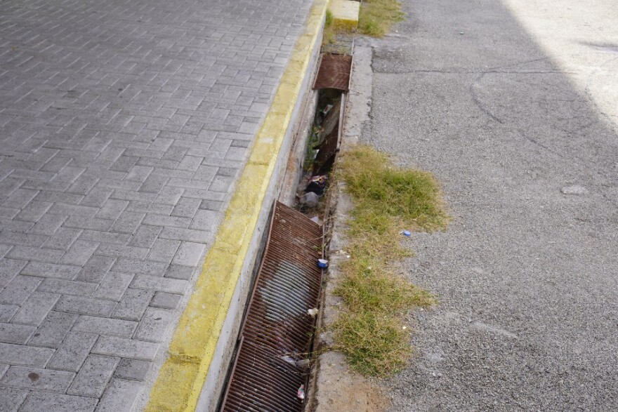 Χανιά: Εικόνες ντροπής από σχολείο που βανδάλισαν νεαροί 