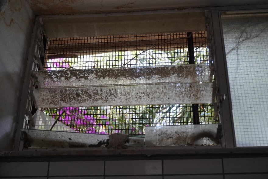 Χανιά: Εικόνες ντροπής από σχολείο που βανδάλισαν νεαροί 