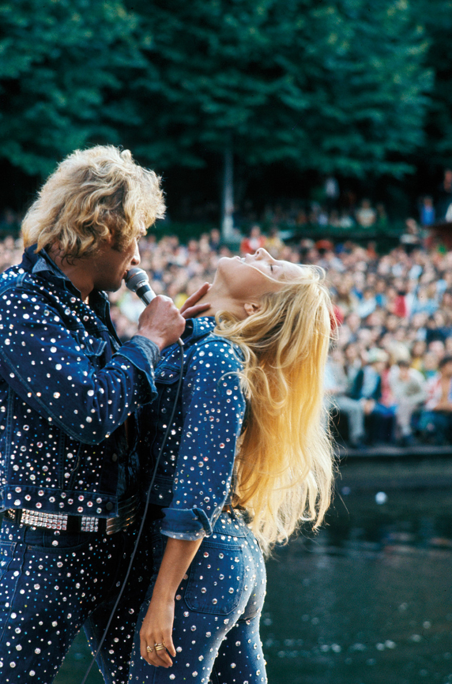 Κατρίν Ντενέβ - Τζόνι Χάλιντει: Ενας έρωτας που έμεινε κρυφός 56 χρόνια