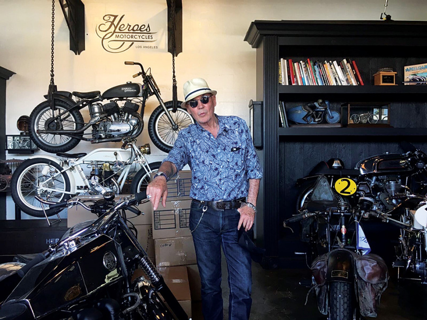 Κατρίν Ντενέβ - Τζόνι Χάλιντει: Ενας έρωτας που έμεινε κρυφός 56 χρόνια