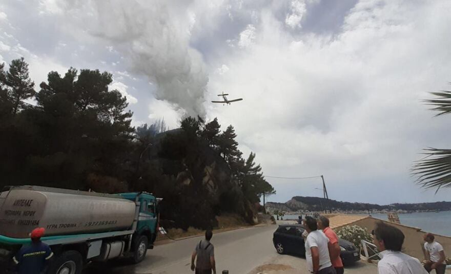 Ζάκυνθος: Έσβησε η πυρκαγιά στο Αργάσι - Απείλησε κατοικίες - Δείτε βίντεο και φωτογραφίες