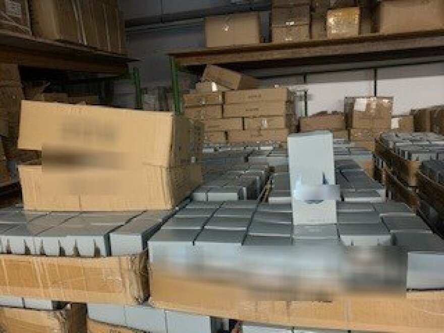 Ηράκλειο: «Συμμορία των 7» είχε στήσει εργαστήριο «μαϊμού» αρωμάτων 