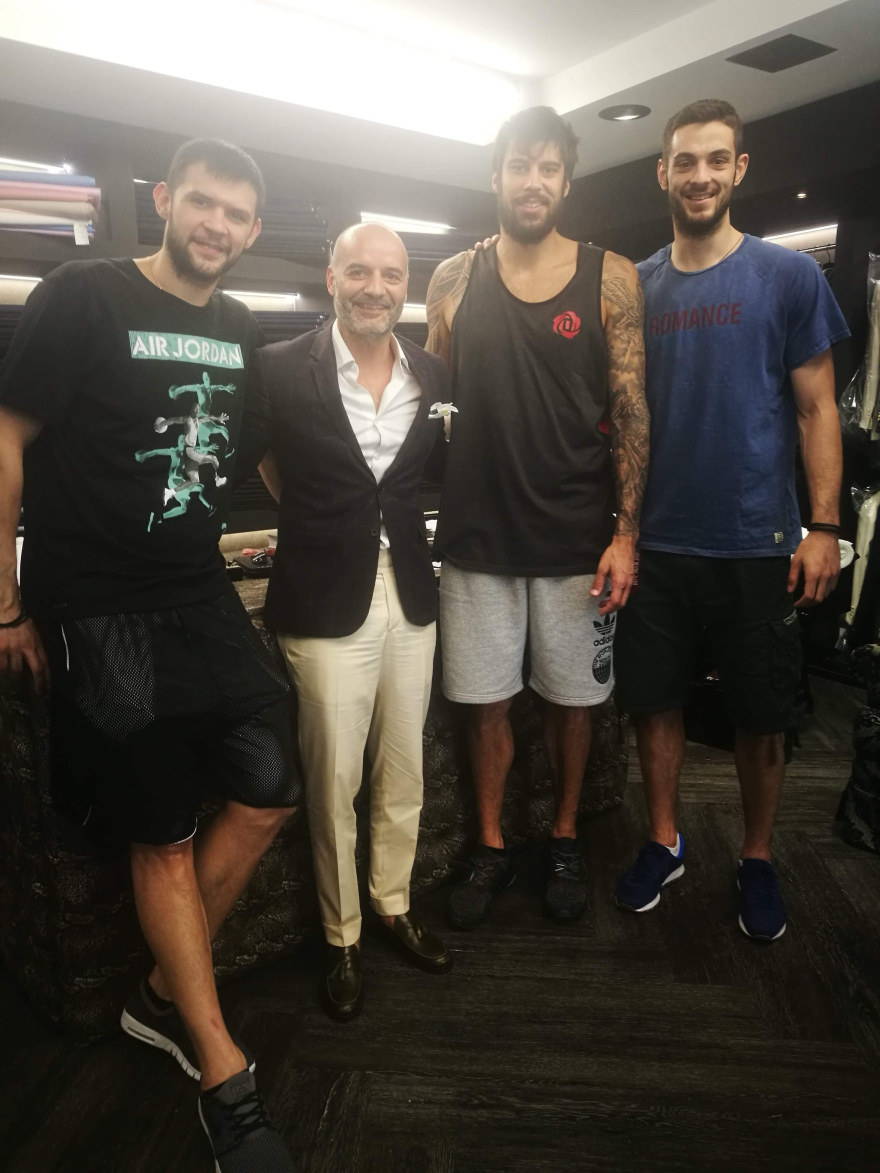 Γάμοι διασήμων: Όταν τα ρούχα κάνουν τον γαμπρό