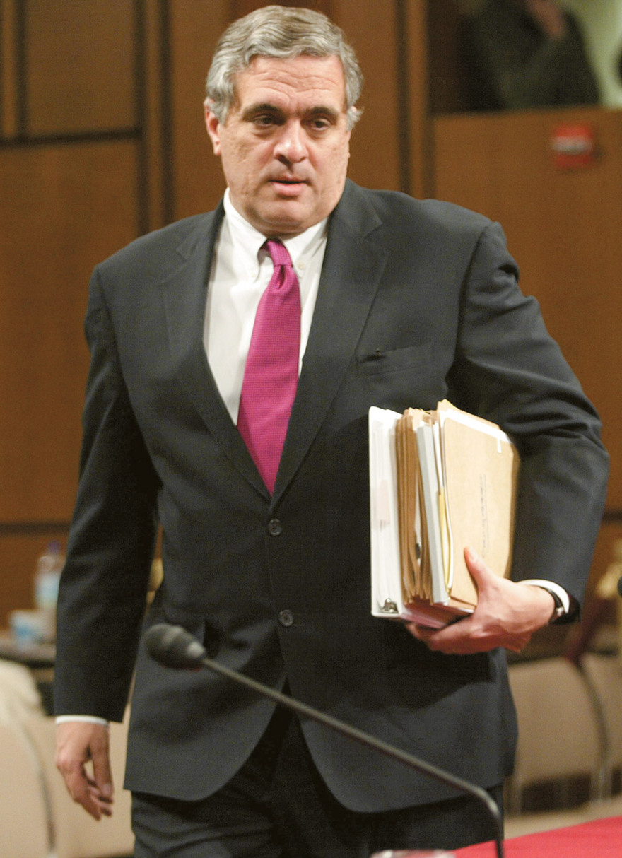 Προφυλακίστηκε ο απατεώνας «γιατρός» - Πώς άρπαξε 55 εκατ. από τον Κοντομηνά