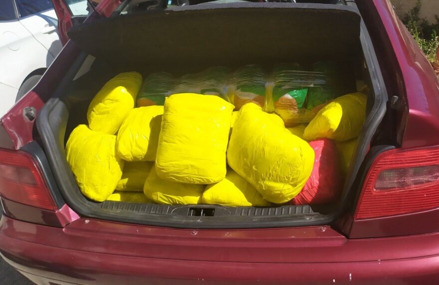 Πρέβεζα: Χειροπέδες σε 52χρονο που μετέφερε πάνω από 100 κιλά κάνναβη 