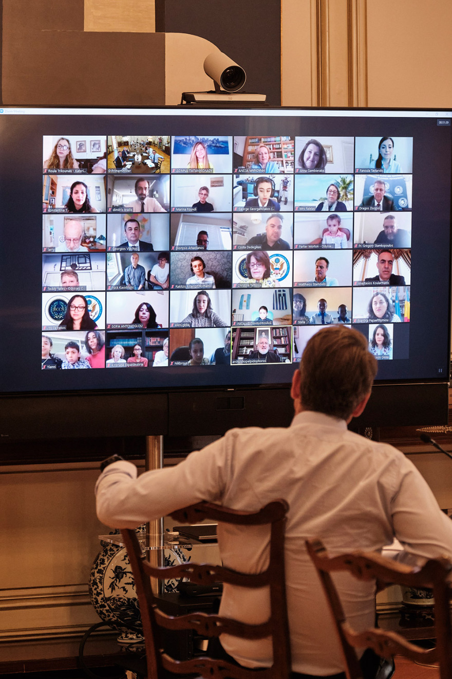 Μητσοτάκης: Τηλεδιάσκεψη με παιδιά που μαθαίνουν ελληνικά σε διαφορετικές ηπείρους του πλανήτη