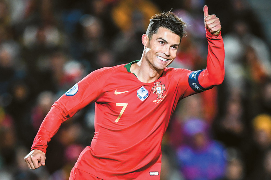 Λίστα Forbes: Ρονάλντο, Μέσι και Τζολί βλέπουν την πλάτη της Κάιλι Τζένερ