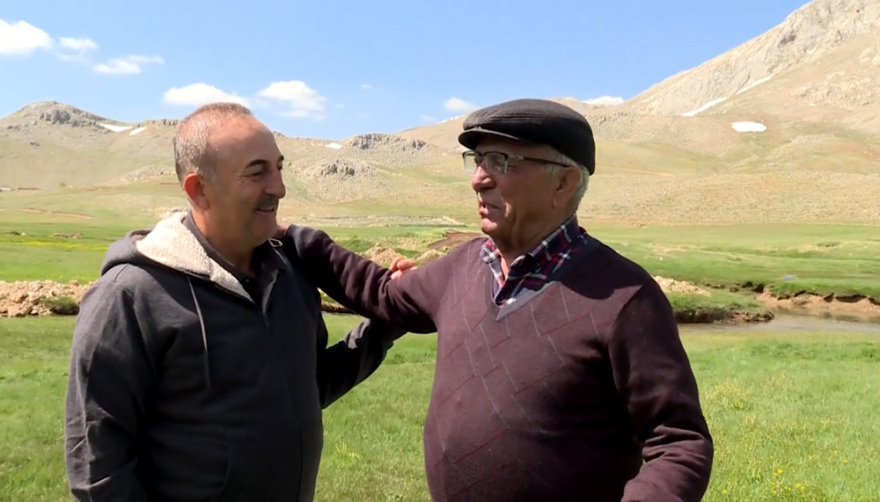 Τσαβούσογλου: Ο «λύκος» στην... Αλάνια φυλάει πρόβατα 