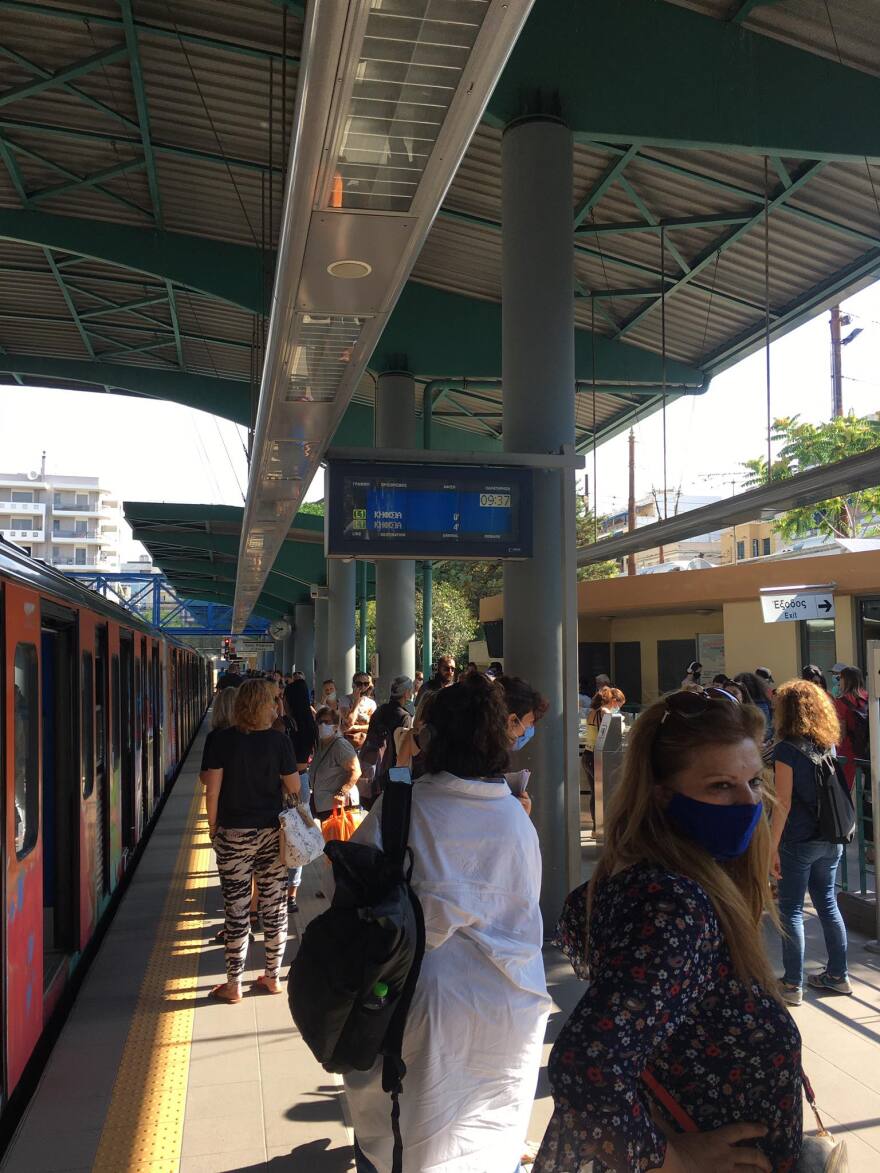 Αναστάτωση στον ηλεκτρικό: Ακινητοποιήθηκε συρμός