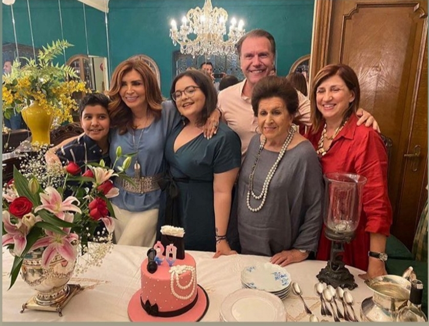 Μιμή Ντενίση: Το πάρτι και η τούρτα υπερπαραγωγή για τα γενέθλια της κόρης της