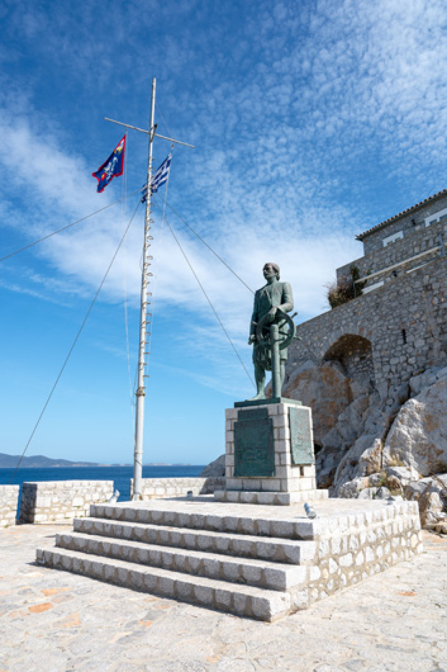 Ύδρα: Με λιτές αλλά περιεκτικές εκδηλώσεις τα «Μιαούλεια» φέτος