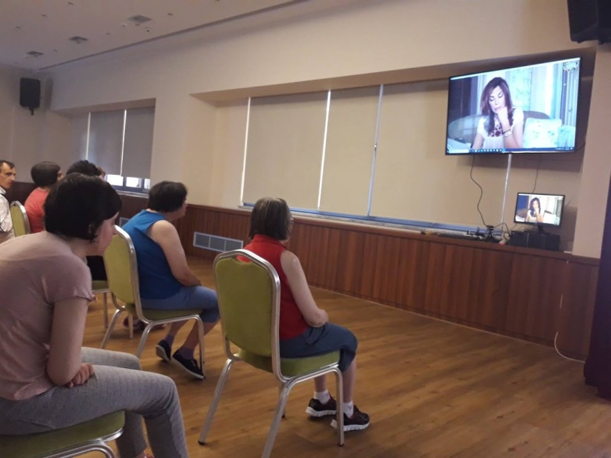  Μιμή Ντενίση: Διάβασε ένα από τα πιο συμβολικά παραμύθια στον Σύνδεσμο Προστασίας Παιδιών και ΑμΕΑ 