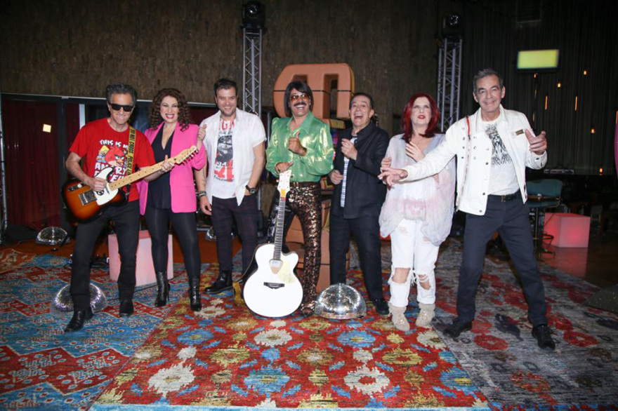 «Στο σπίτι με το Mega»: Δείτε σήμερα τις καλύτερες στιγμές της επιτυχημένης μουσικής εκπομπής