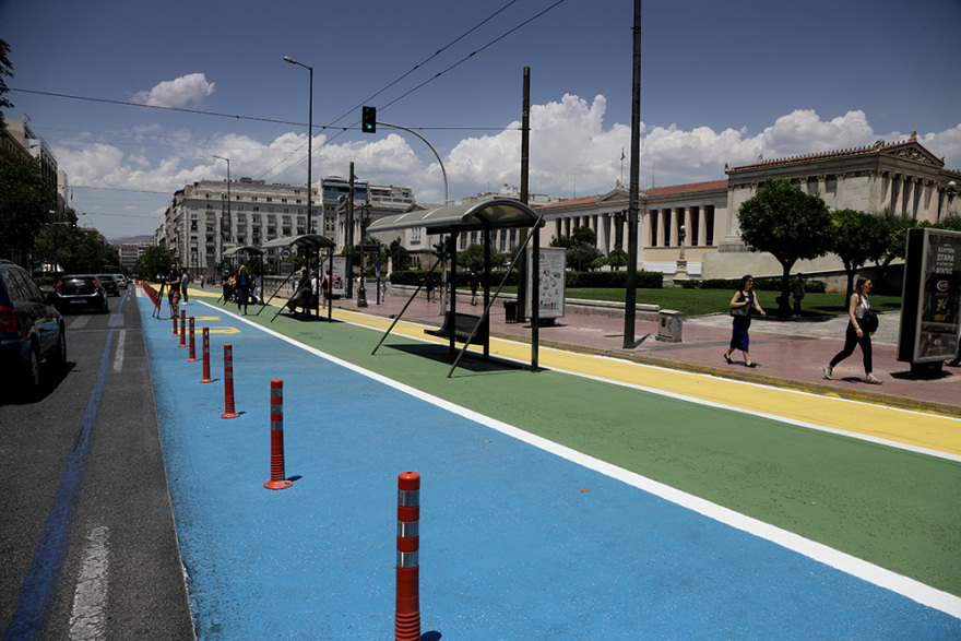 Ξένα ΜΜΕ για τον «Μεγάλο Περίπατο»: Η πανδημία αλλάζει την Αθήνα προς το καλύτερο