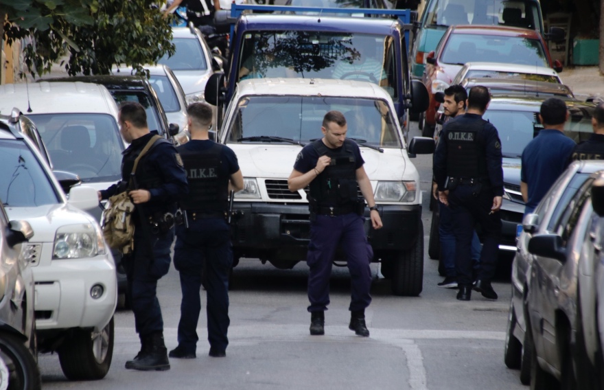 Εξάρχεια: Εκκενώθηκαν κτίρια - Τι βρήκαν οι αστυνομικοί 