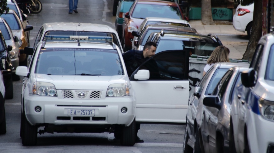 Εξάρχεια: Εκκενώθηκαν κτίρια - Τι βρήκαν οι αστυνομικοί 