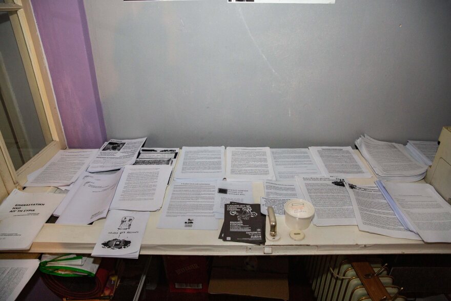 Βίντεο: Η επιχείρηση εκκένωσης δυο υπό κατάληψη κτιρίων στα Εξάρχεια 