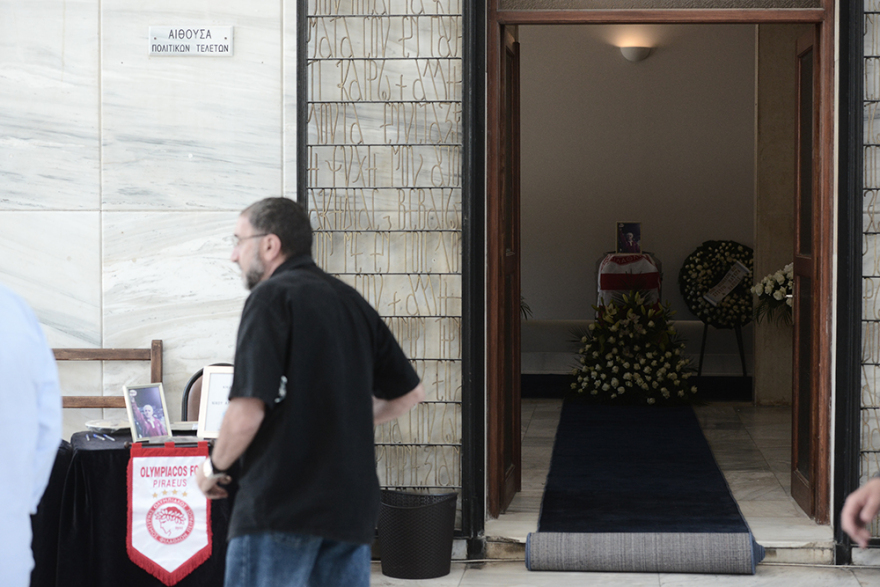 Νίκος Αλέφαντος: Το τελευταίο αντίο στο «παλικάρι» των γηπέδων