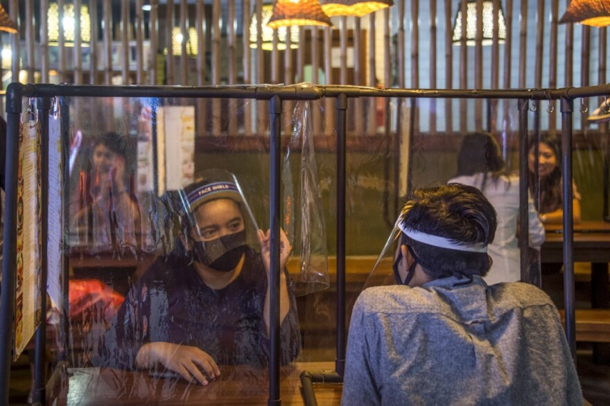 Κορωνοϊός: Παγκόσμια ανησυχία από την αύξηση κρουσμάτων - «Η πανδημία δεν έχει φτάσει ακόμη στην κορύφωσή της»