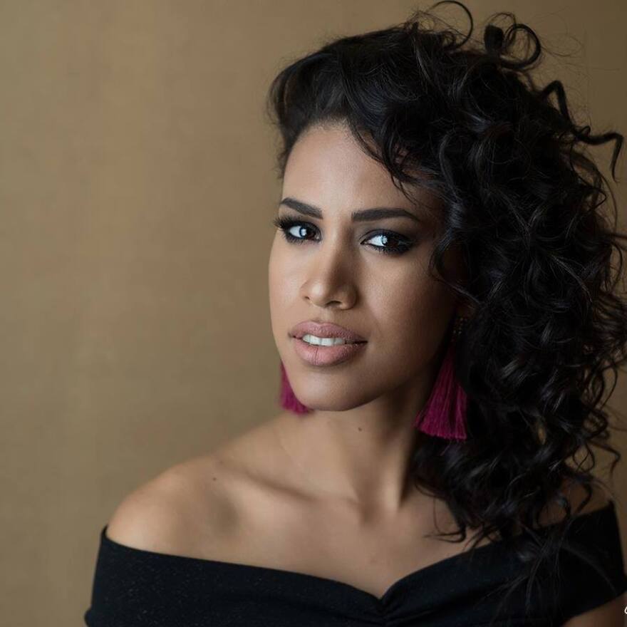 Πρώτη φορά: Ο 95χρονος Μίμης Πλέσσας σε videoclip - «Αν είναι η αγάπη αμαρτία» με την εξωτική Rosanna Mailan