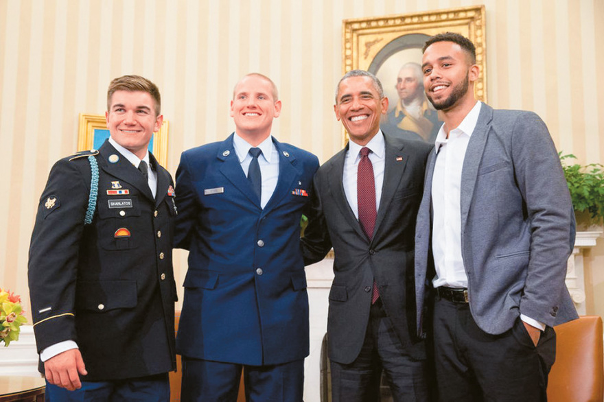 Ο Έλληνας ήρωας του τρένου υποψήφιος με τον Τραμπ