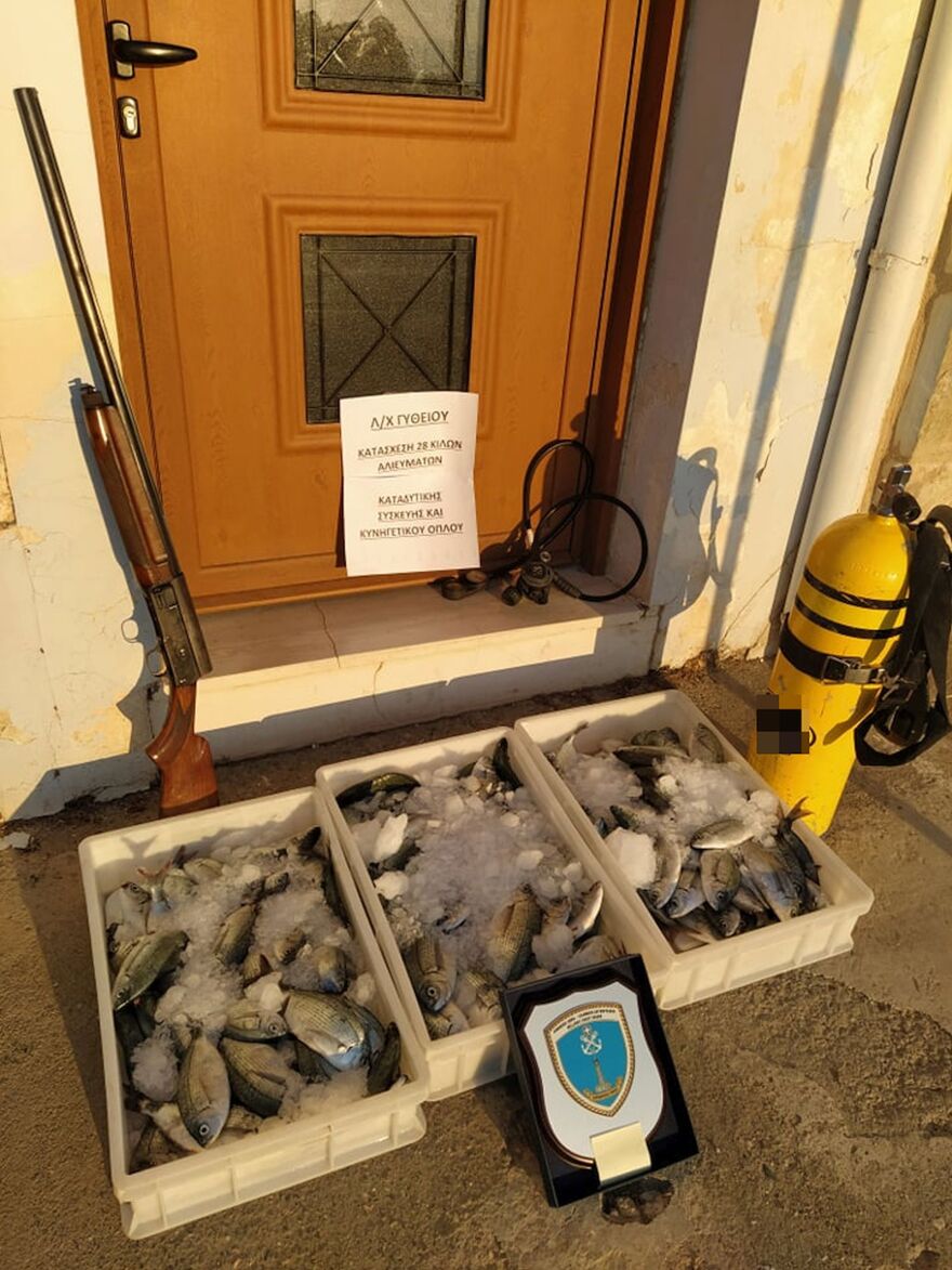 Μάνη: Αιρετός συνελήφθη γιατί ψάρευε με δυναμίτη