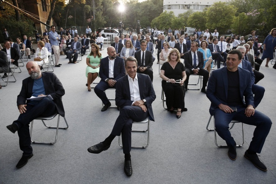 Μητσοτάκης: Άθλος ο διπλασιασμός των μονάδων ΜΕΘ – Νέα δωρεά 15 εκατ. ευρώ από το Ίδρυμα Σταύρος Νιάρχος