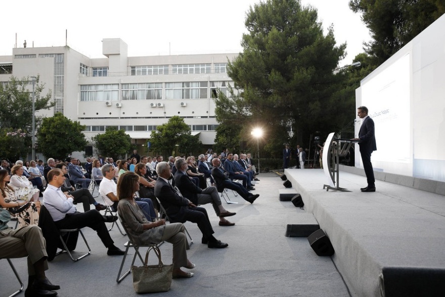 Μητσοτάκης: Άθλος ο διπλασιασμός των μονάδων ΜΕΘ – Νέα δωρεά 15 εκατ. ευρώ από το Ίδρυμα Σταύρος Νιάρχος