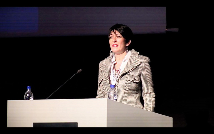 Γκιλέν Μάξγουελ: Η «μαστροπός» του Επστάιν - «Ψάρευε» ανήλικες και τις μετέτρεπε σε σκλάβες του σεξ